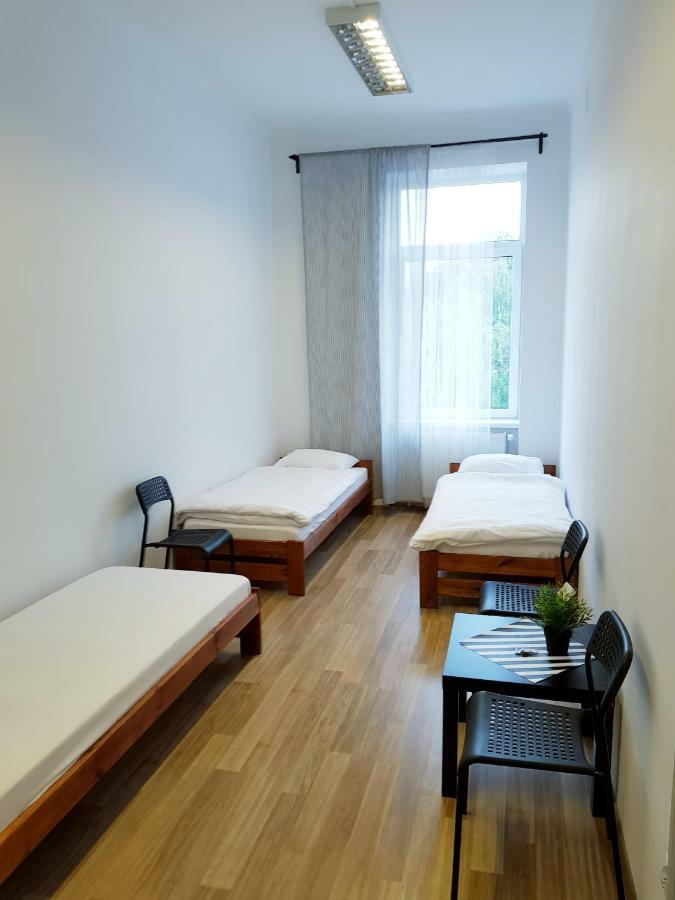 Sleep Time Hostel Бельско-Бяла Экстерьер фото
