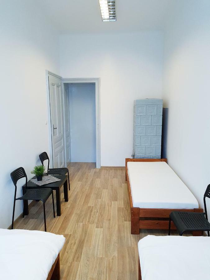 Sleep Time Hostel Бельско-Бяла Экстерьер фото